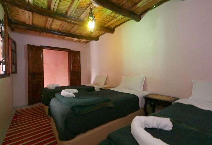 Roches Aremd   Hostel