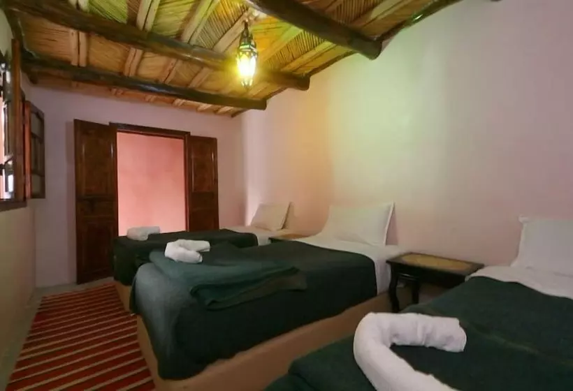 Roches Aremd   Hostel