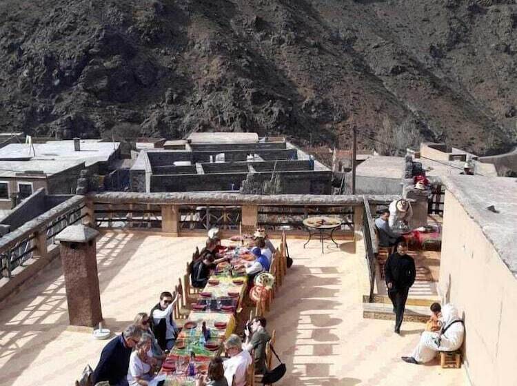 Roches Aremd   Hostel