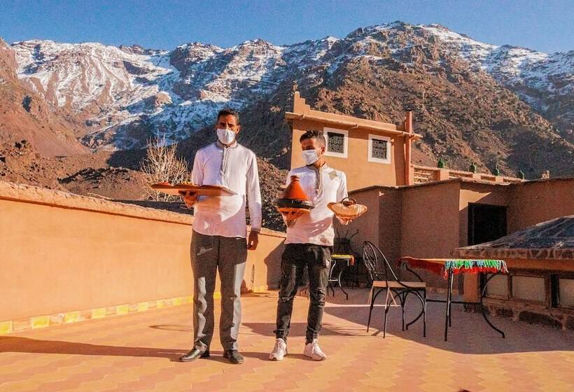 Roches Aremd   Hostel