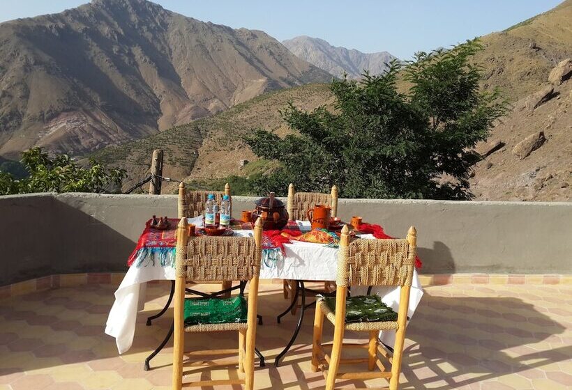 Roches Aremd   Hostel