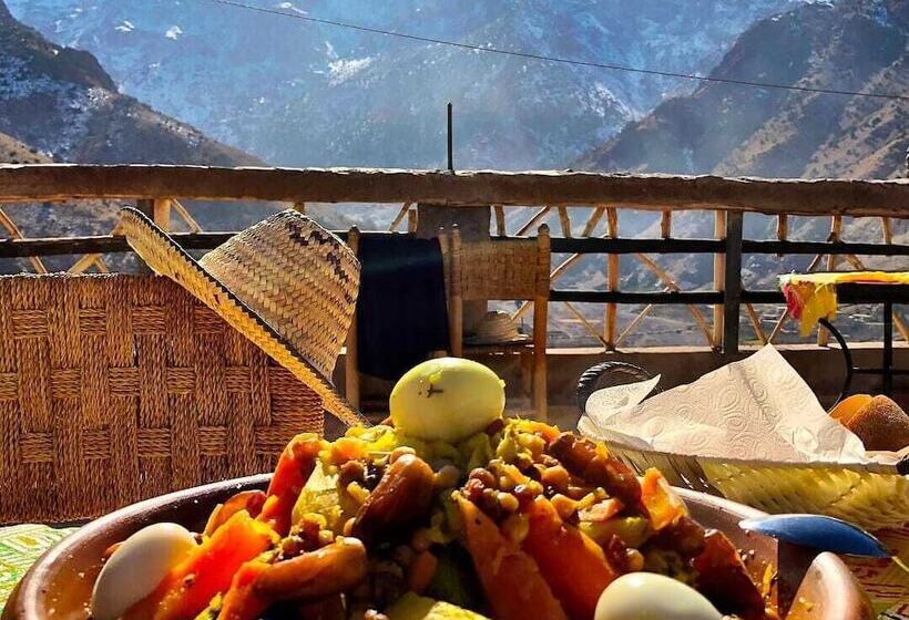 Roches Aremd   Hostel