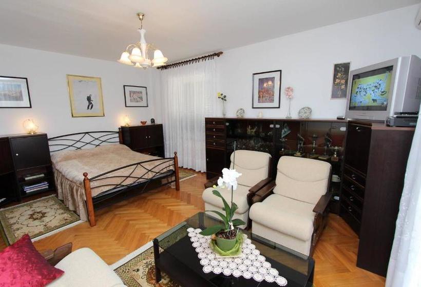 Apartments Villa Mattossi