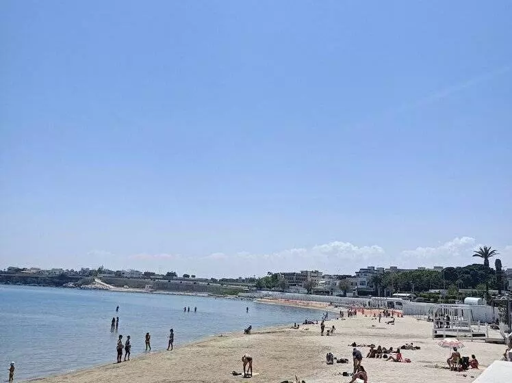 ベッドアンドブレックファースト Travel And Living