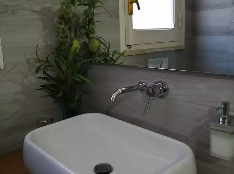 ベッドアンドブレックファースト Travel And Living