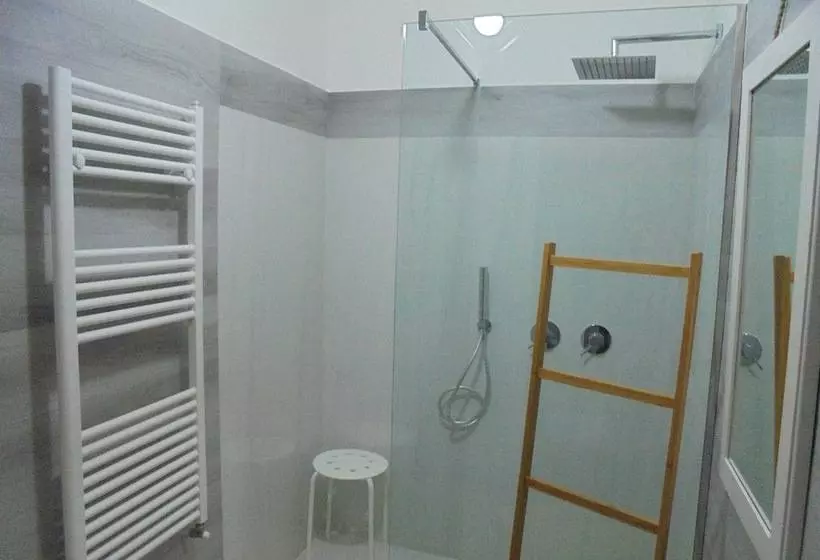 ベッドアンドブレックファースト Travel And Living