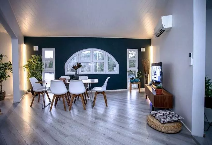 Hotelli Floating Villa Bergen