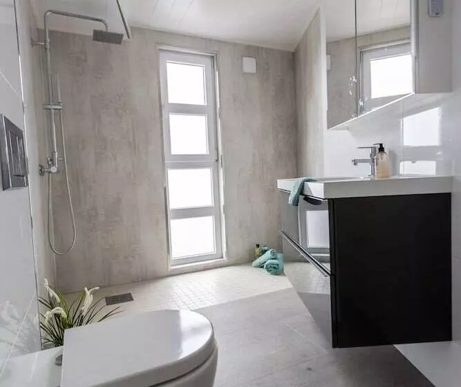 Hotelli Floating Villa Bergen