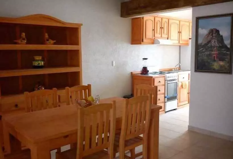 ホテル Posada Y Bungalows La Capilla