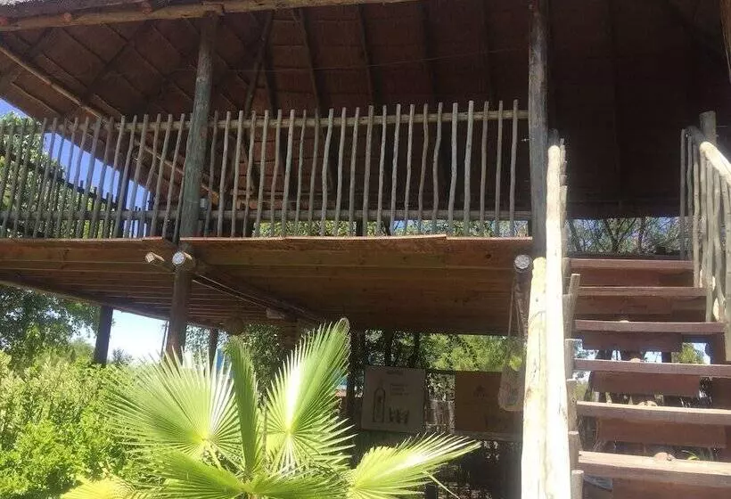 هتل Laphroiag Luxury Chalets