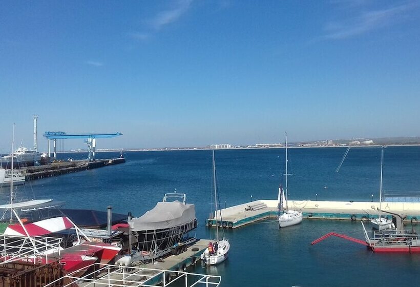 ホテル Magnoliya 1