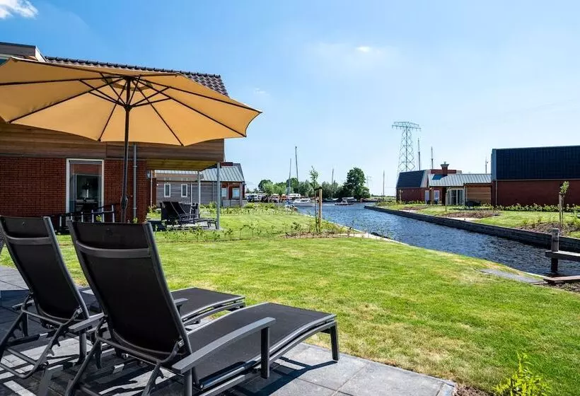 Hotelli Recreatiepark Tusken De Marren