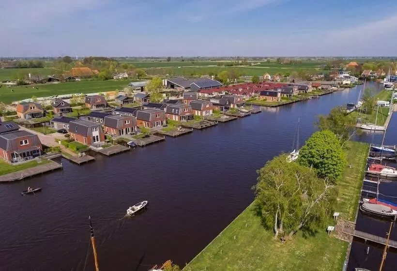 Hotelli Recreatiepark Tusken De Marren