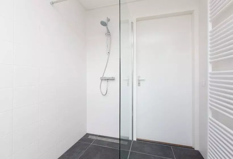 Hotelli Recreatiepark Tusken De Marren