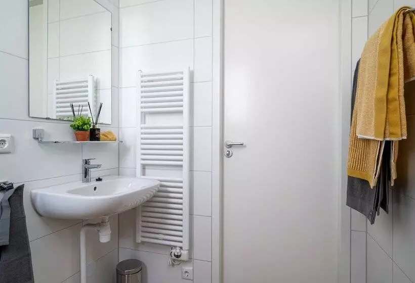 Hotelli Recreatiepark Tusken De Marren