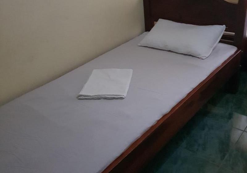 פנסיון Doxa Transient House