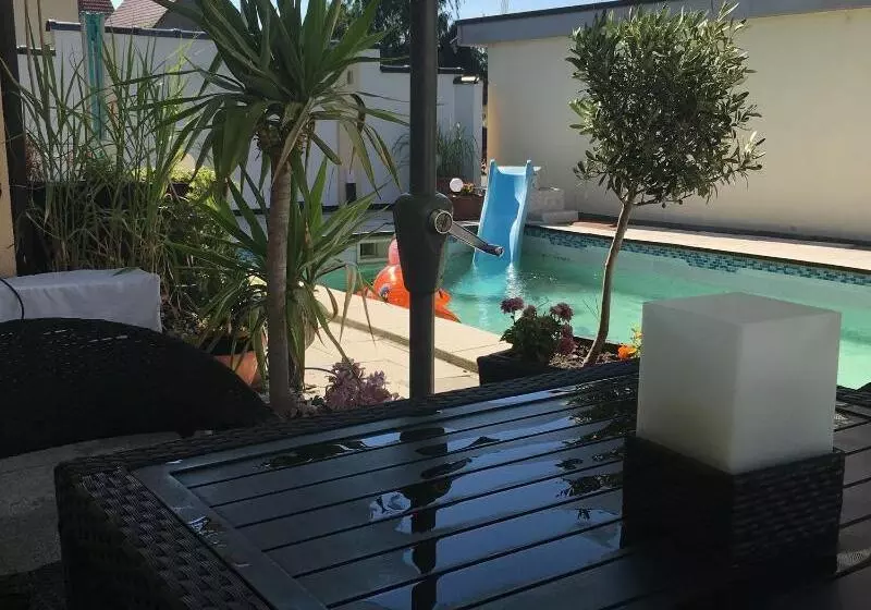 Majatalo Gästehaus Tante Tienchen 7 Minuten Zu Fuss Zum Europa Park , Plus Kostenloses Parkplatzticket Rulant