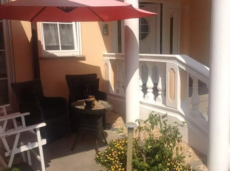 Majatalo Gästehaus Tante Tienchen 7 Minuten Zu Fuss Zum Europa Park , Plus Kostenloses Parkplatzticket Rulant