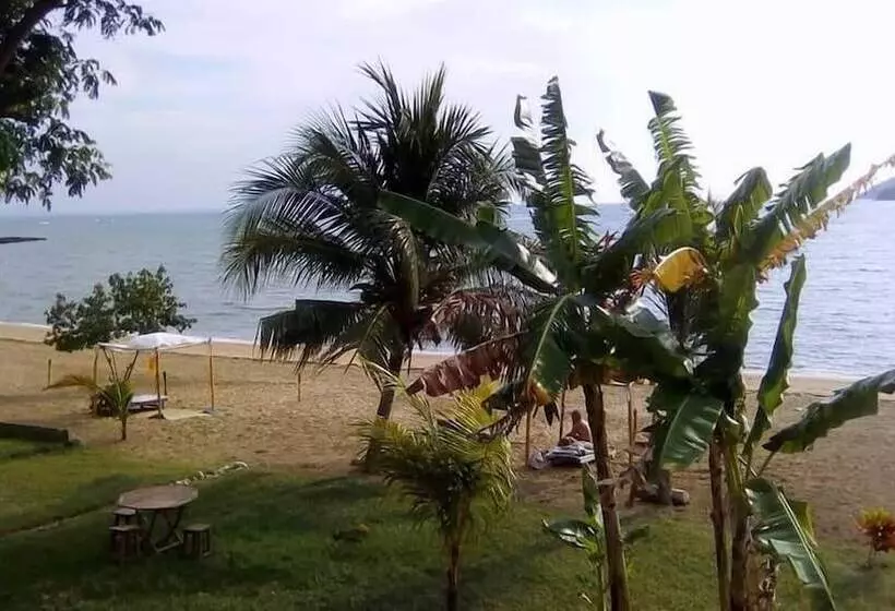 پانسیون Madagascar Resort Ambaro Beach