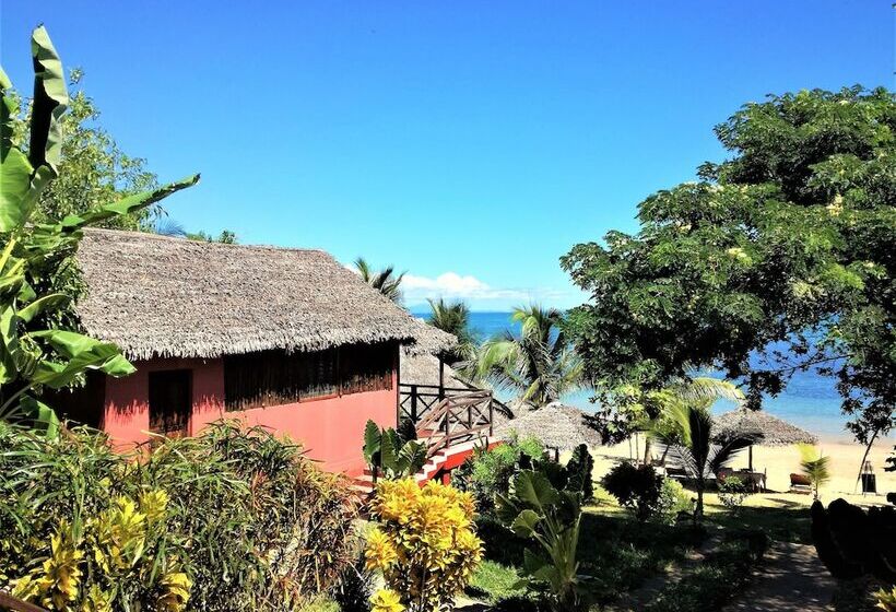 پانسیون Madagascar Resort Ambaro Beach
