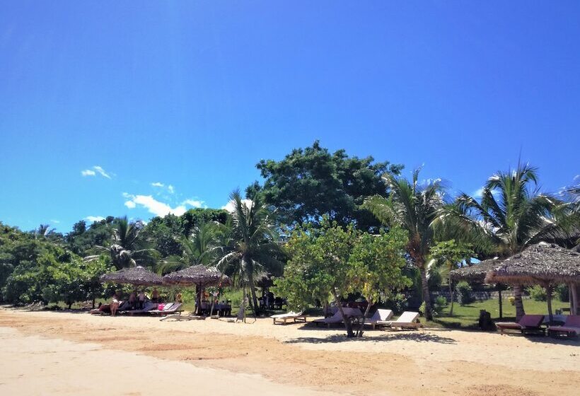 پانسیون Madagascar Resort Ambaro Beach