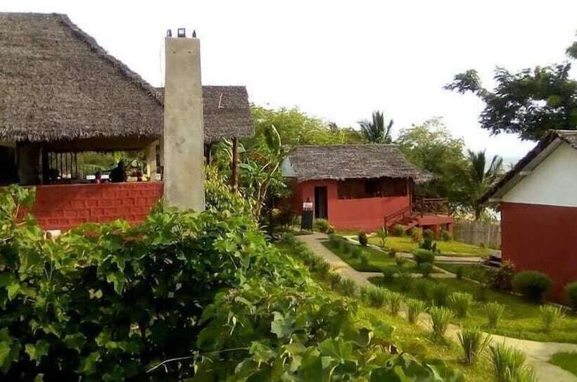 پانسیون Madagascar Resort Ambaro Beach