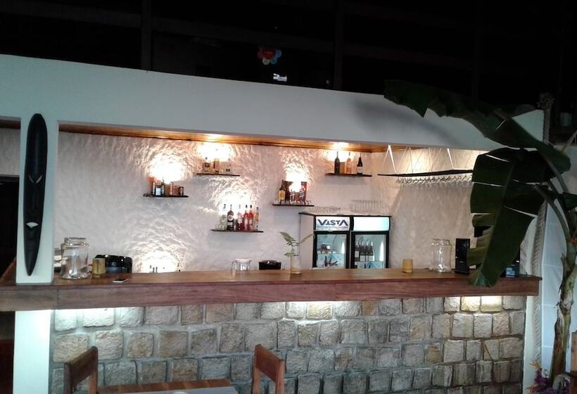 پانسیون Madagascar Resort Ambaro Beach