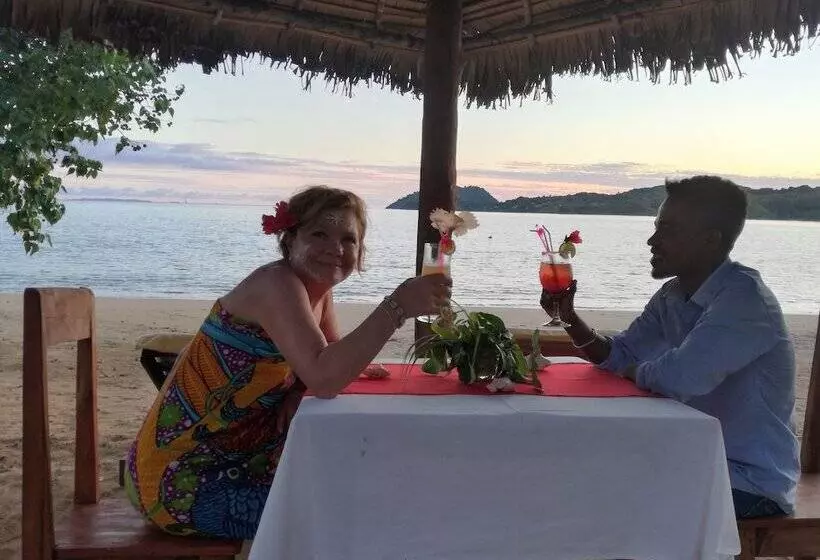 پانسیون Madagascar Resort Ambaro Beach