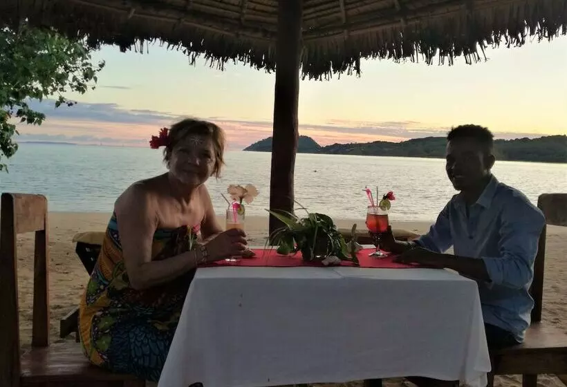 پانسیون Madagascar Resort Ambaro Beach