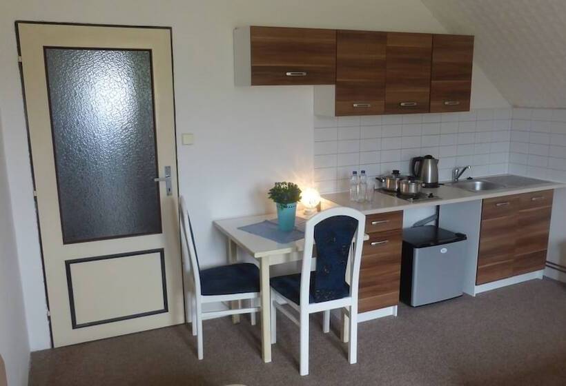 Majatalo Penzion U Lukáčů