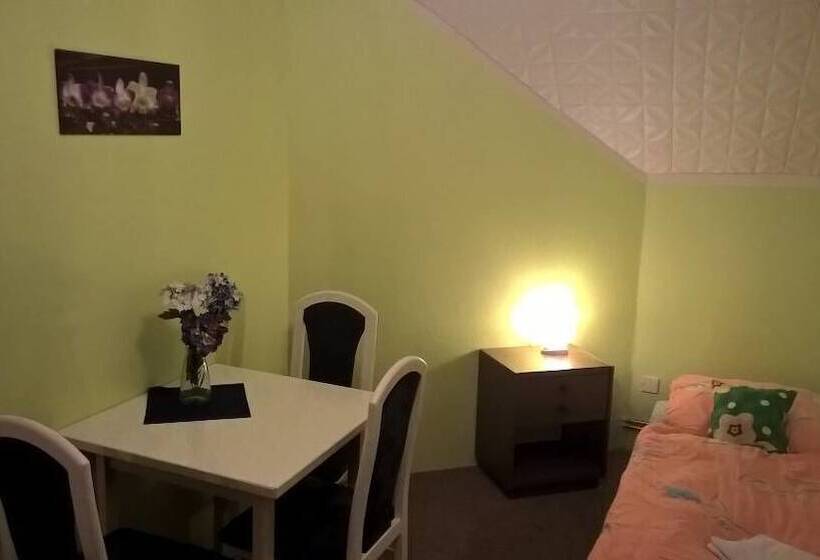 Majatalo Penzion U Lukáčů