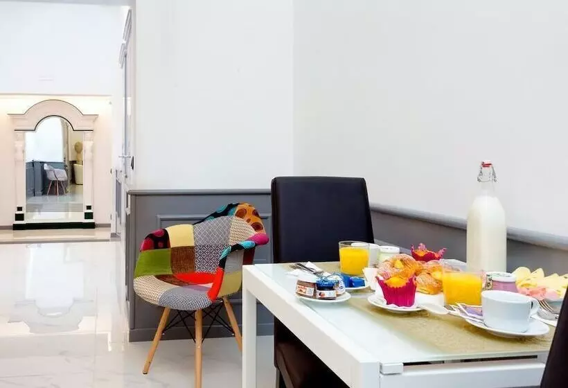 پانسیون Queen Palace Suites