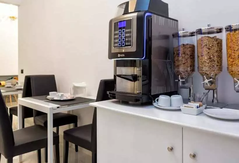 پانسیون Queen Palace Suites