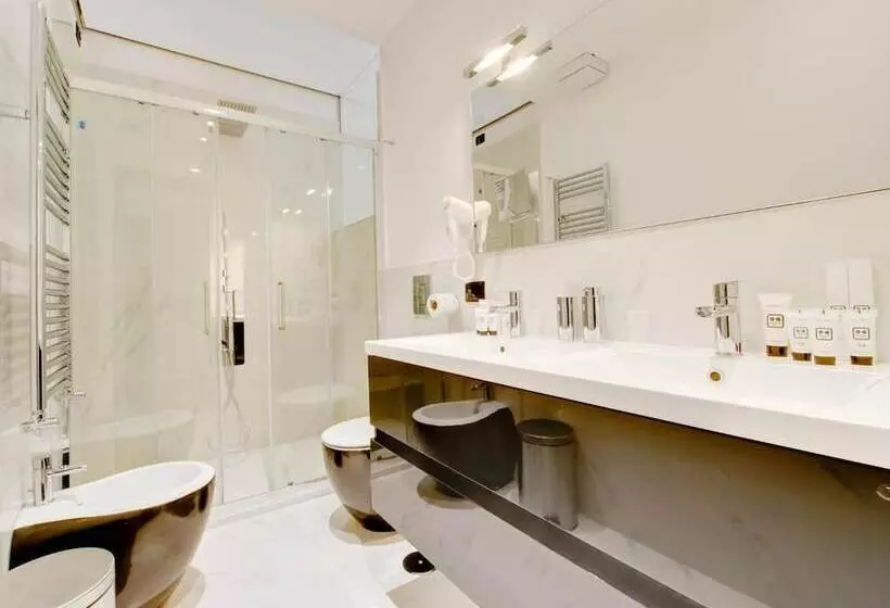 پانسیون Queen Palace Suites