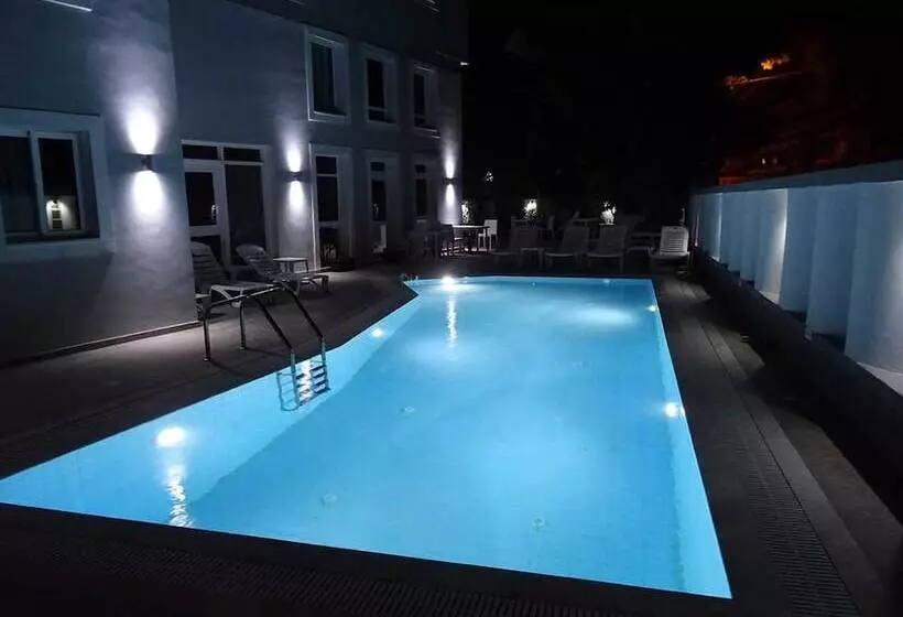 Cosmos Apartments