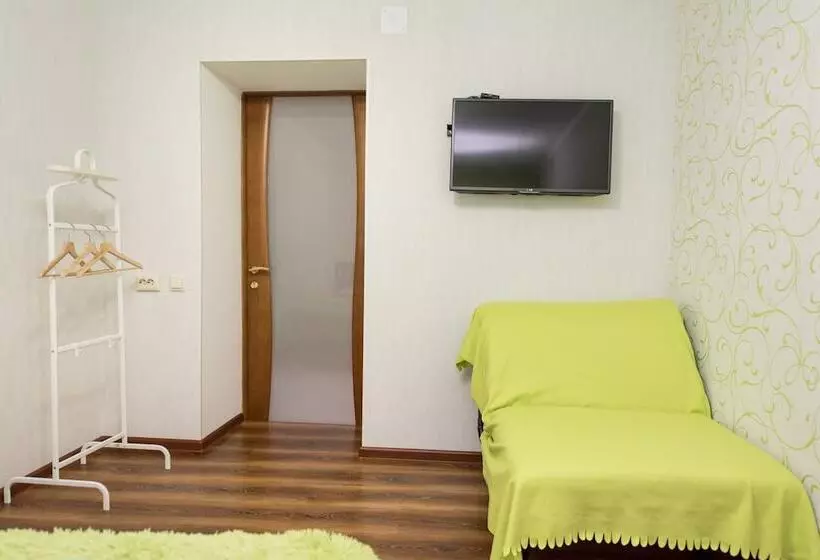 Hostel Svoi