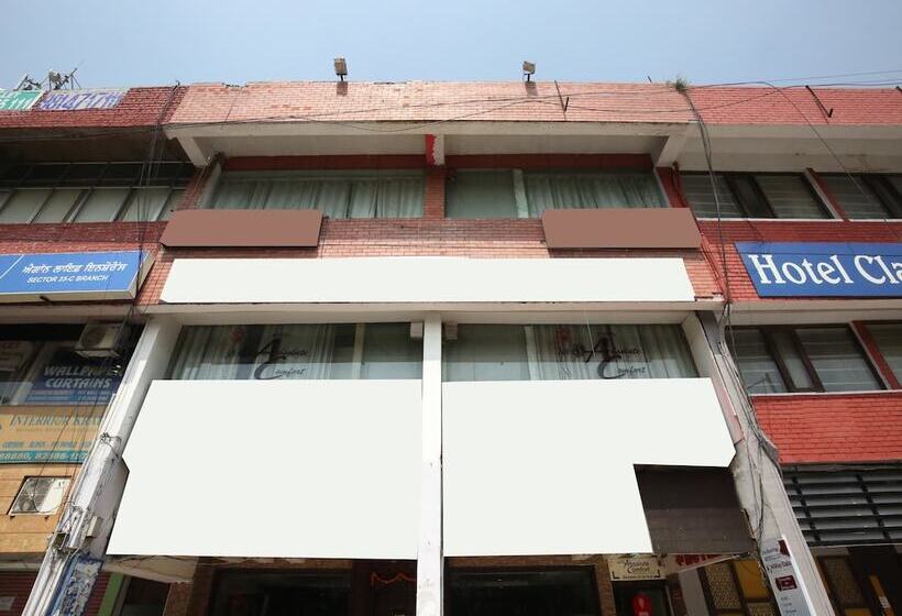 هتل Absolute Comfort By Oyo Rooms