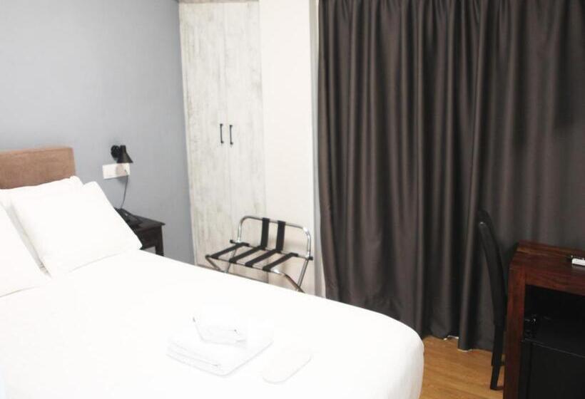 فندق Apollon Filoxenia