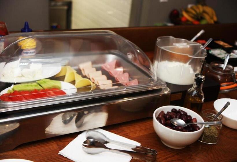 فندق Apollon Filoxenia