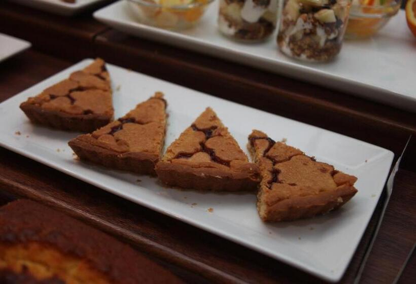 فندق Apollon Filoxenia