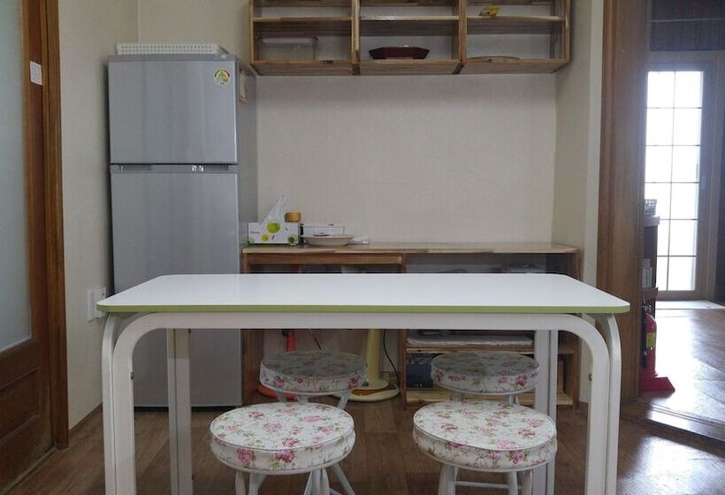 Masan   Guest House Rhizome   Hostel