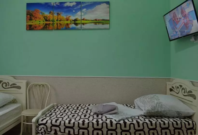 Mini Hotel Uyut On Prospekt Putina 8