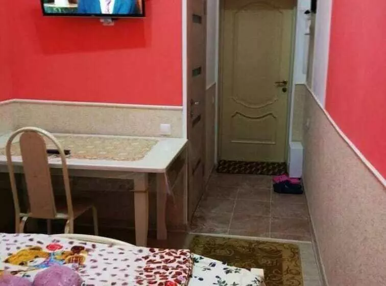 Mini Hotel Uyut On Prospekt Putina 8