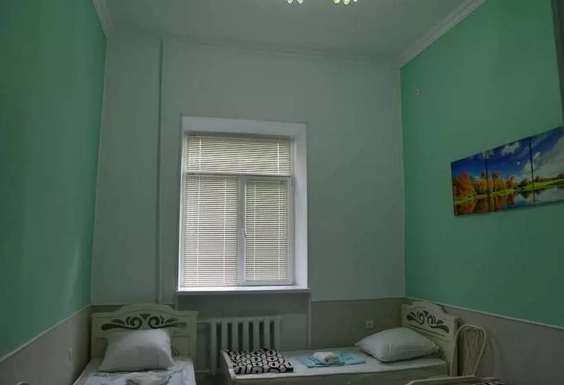 Mini Hotel Uyut On Prospekt Putina 8