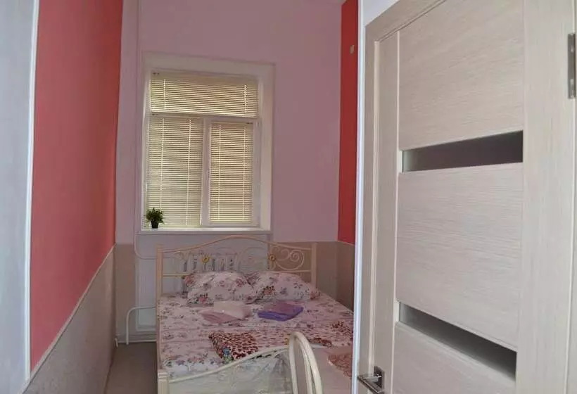 Mini Hotel Uyut On Prospekt Putina 8