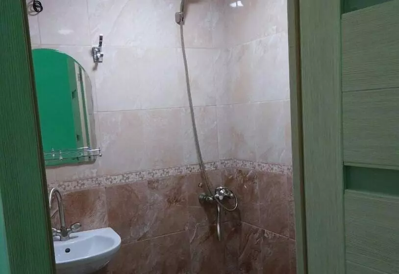 Mini Hotel Uyut On Prospekt Putina 8