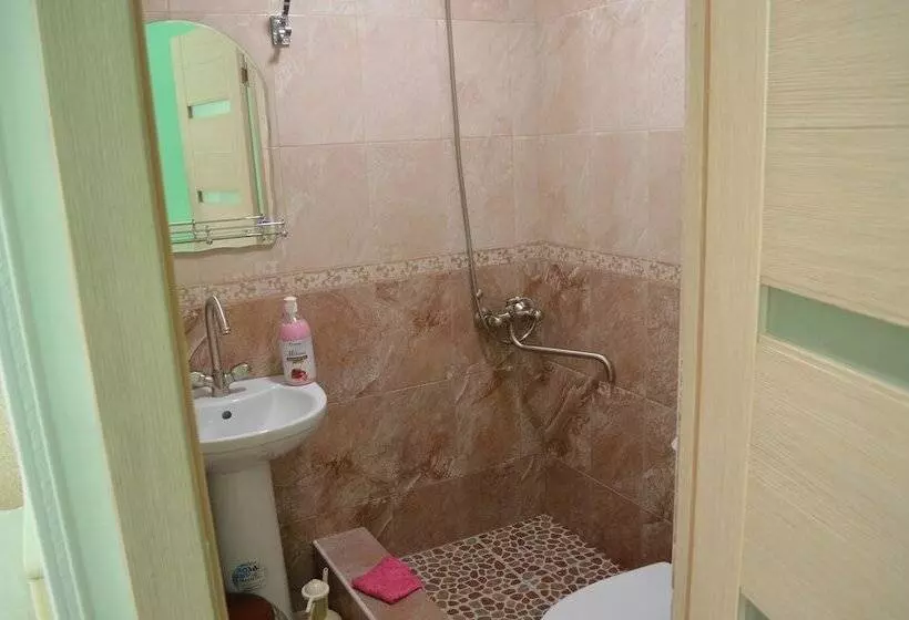 Mini Hotel Uyut On Prospekt Putina 8