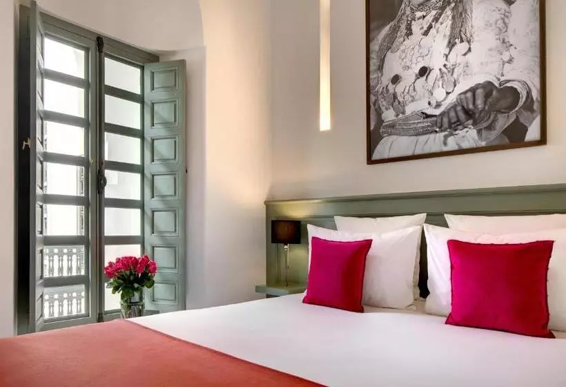 Riad Antara