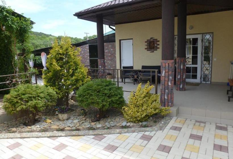 فندق Solnechiy Briz