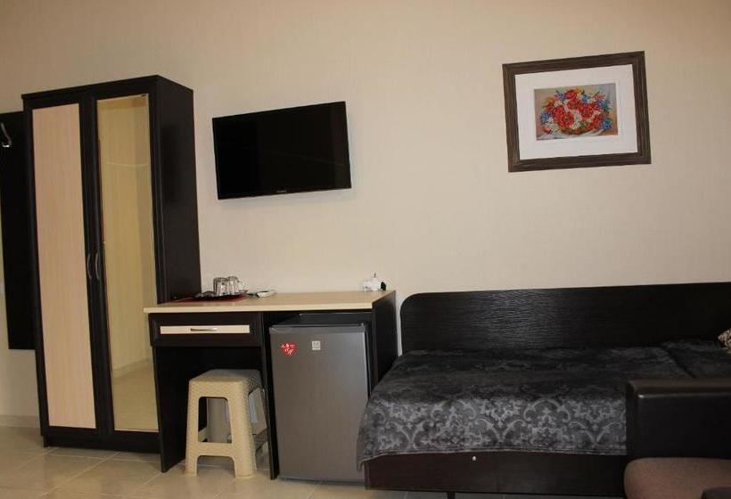 فندق Solnechiy Briz